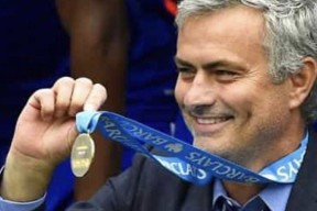 关于深圳男篮调整名单备战足总杯冲刺阶段法兰克福调整名单以备国王杯，网友：赛前罗马绝杀压哨——法甲节点到来的信息